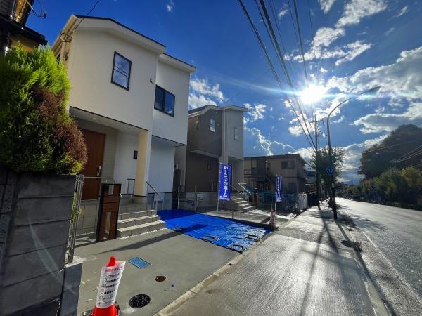 町田市鶴川４丁目の新築一戸建