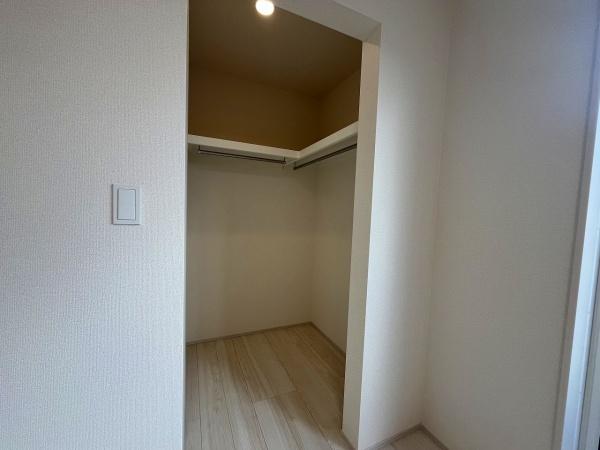 町田市鶴川４丁目の新築一戸建