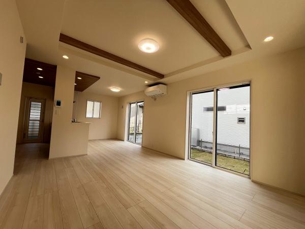 町田市鶴川４丁目の新築一戸建