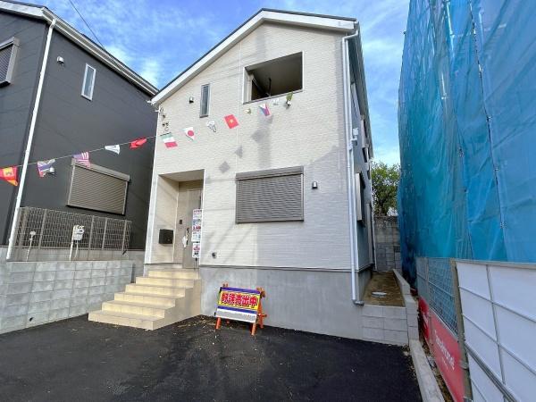 町田市鶴川４丁目の新築一戸建