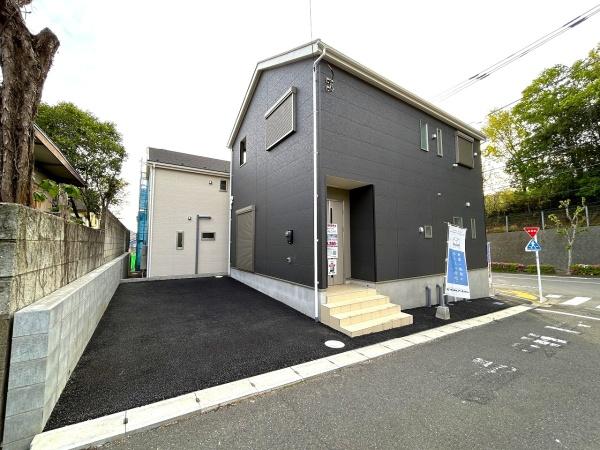 町田市鶴川４丁目の新築一戸建