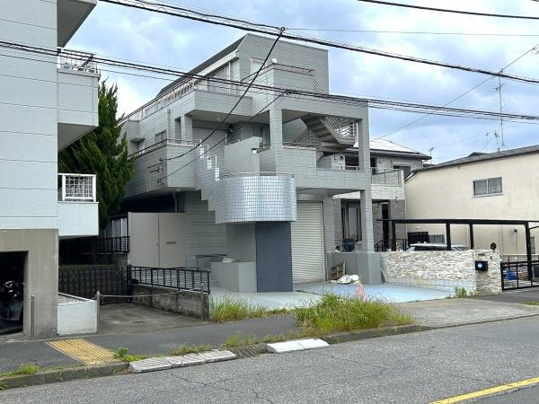 鶴川3丁目売事務所