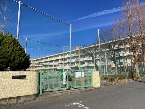鶴川６丁目団地(市立鶴川第二中学校)