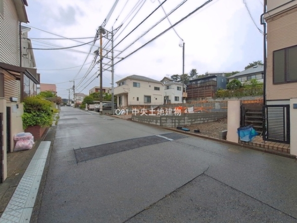 町田市鶴川３丁目の新築一戸建