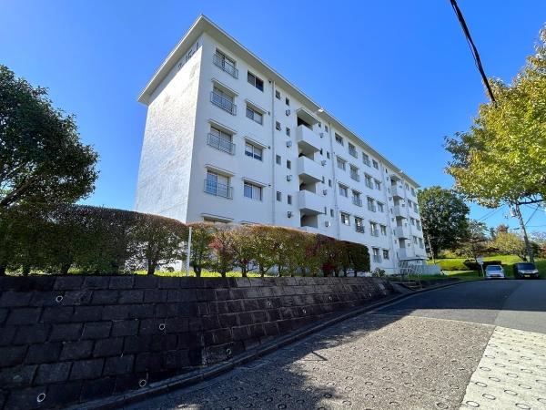 鶴川2丁目団地