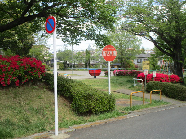 町田市鶴川３丁目の土地(月の子児童公園)