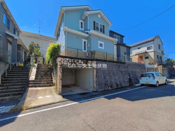 町田市上小山田町の中古一戸建