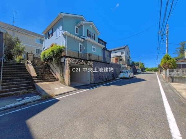 町田市上小山田町の中古一戸建て
