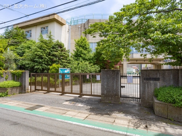 市川ハイツA棟(市川市立鬼高小学校)