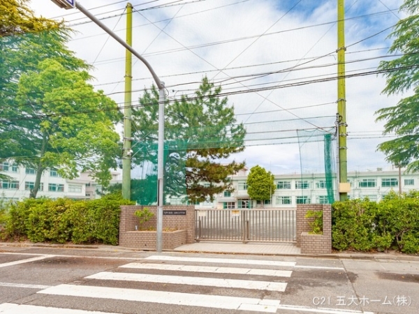 ラ・シャルール北小岩(江戸川区立小岩第三中学校)