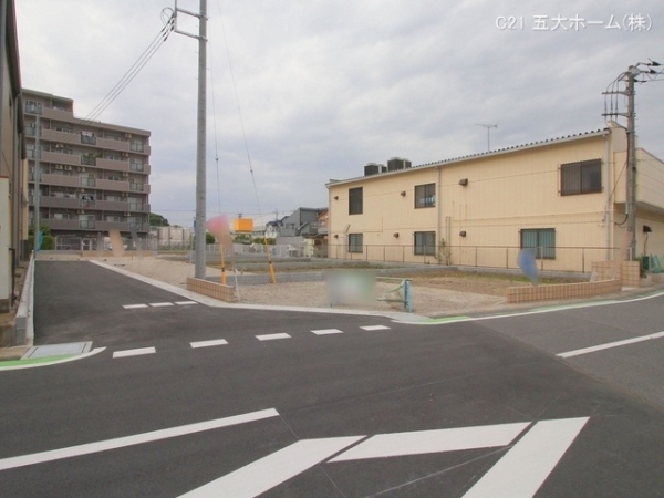 三郷市戸ケ崎２丁目の新築一戸建