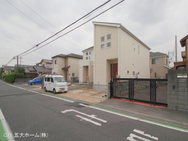 三郷市彦成１丁目の新築一戸建