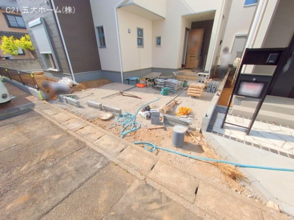 三郷市彦成１丁目の新築一戸建