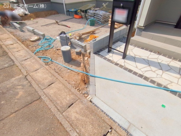 三郷市彦成１丁目の新築一戸建