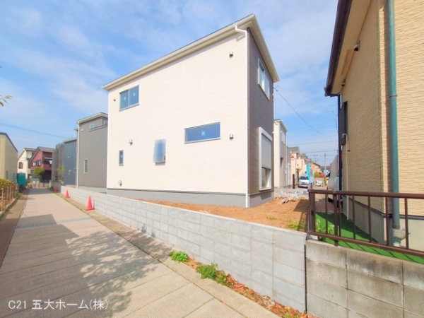 三郷市彦成１丁目の新築一戸建