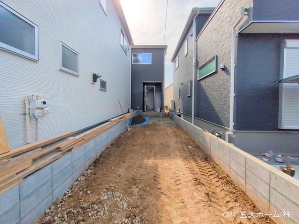 三郷市彦成１丁目の新築一戸建