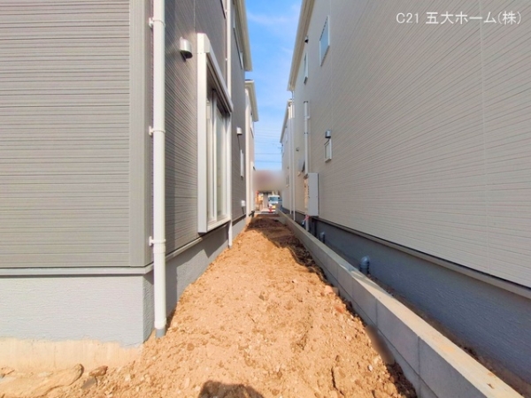 三郷市彦成１丁目の新築一戸建