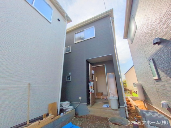 三郷市彦成１丁目の新築一戸建