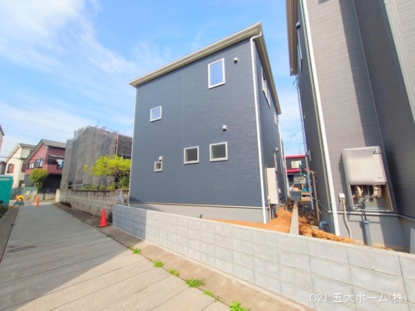 三郷市彦成１丁目の新築一戸建