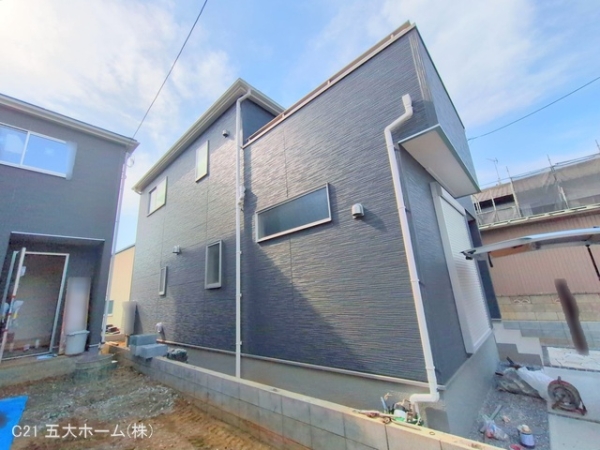 三郷市彦成１丁目の新築一戸建