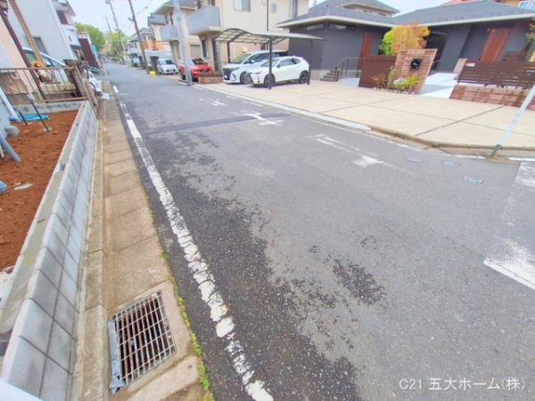 三郷市早稲田３丁目の新築一戸建