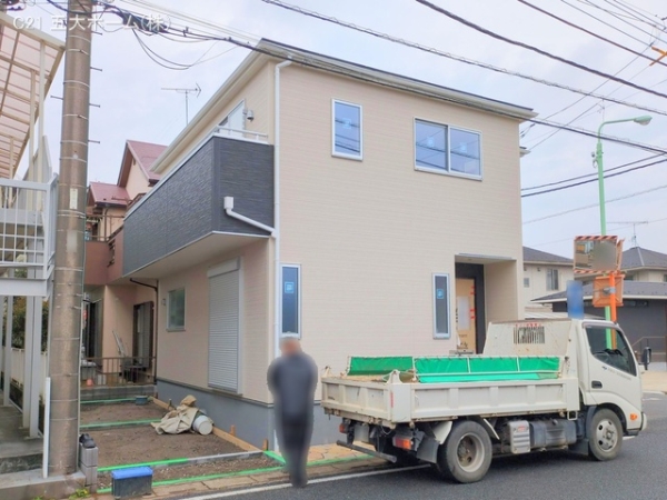 三郷市早稲田３丁目の新築一戸建