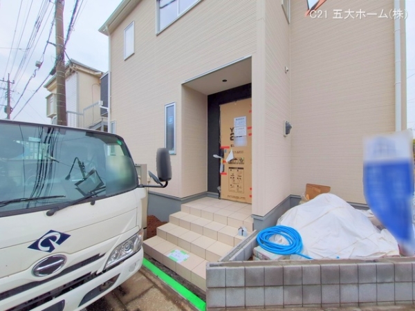三郷市早稲田３丁目の新築一戸建