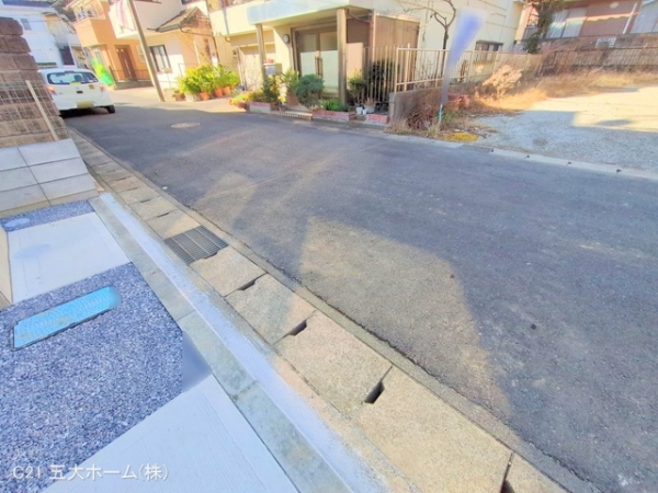 松戸市新松戸１丁目の新築一戸建