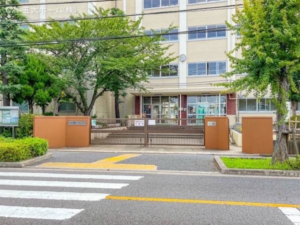 葛飾区鎌倉１丁目の新築一戸建(葛飾区立奥戸中学校)