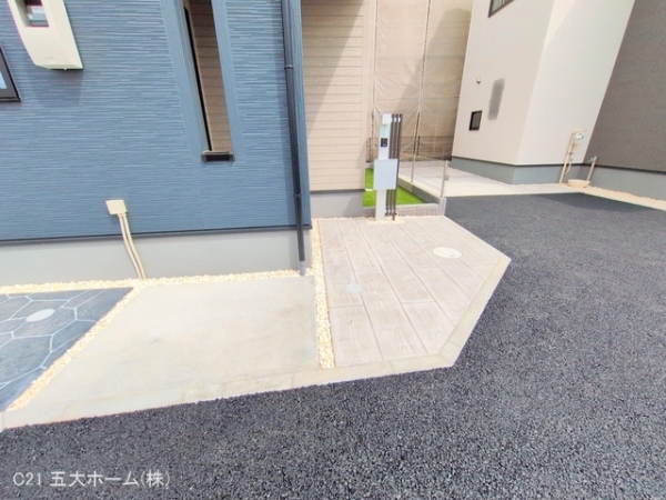 市川市稲荷木２丁目の新築一戸建