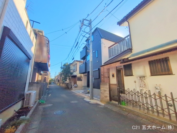 市川市南八幡１丁目の新築一戸建