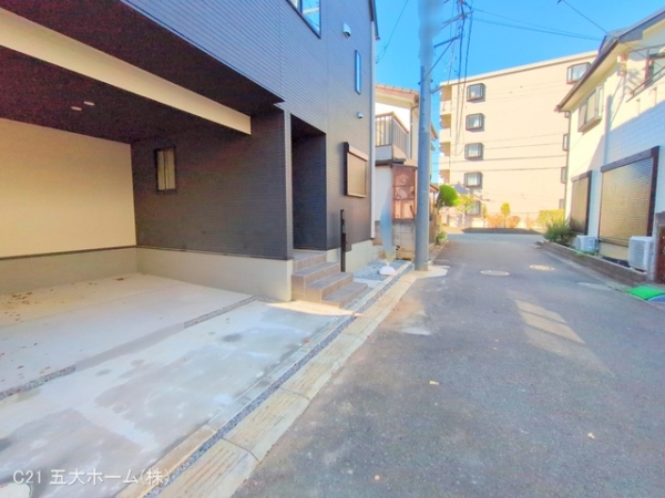 市川市南八幡１丁目の新築一戸建
