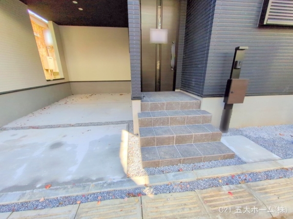 市川市南八幡１丁目の新築一戸建