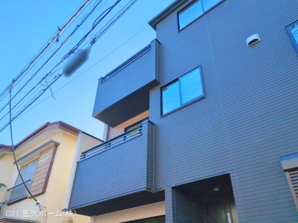 市川市南八幡１丁目の新築一戸建