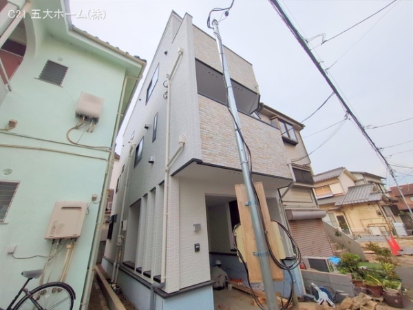 江戸川区江戸川３丁目の新築一戸建