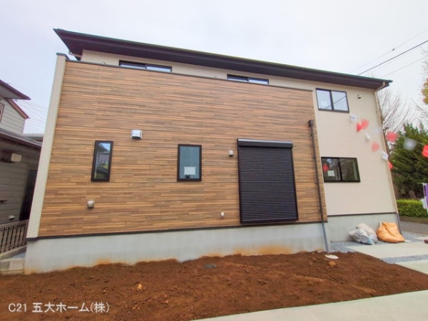 三郷市早稲田８丁目の新築一戸建