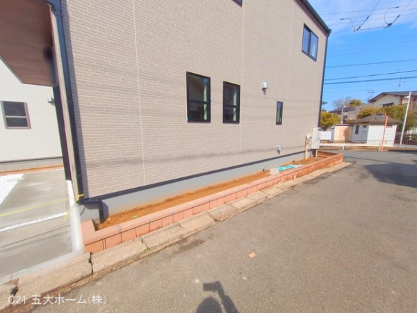 市川市若宮３丁目の新築一戸建