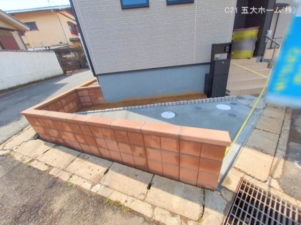 市川市若宮３丁目の新築一戸建