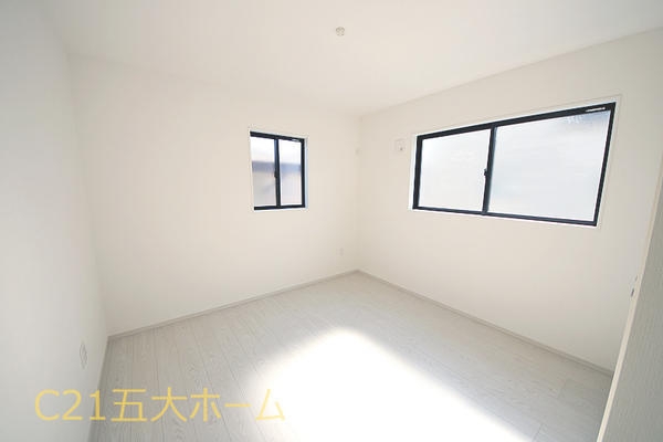 柏市十余二の新築一戸建