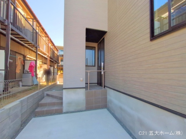 市川市欠真間２丁目の新築一戸建