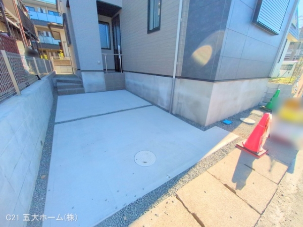 市川市欠真間２丁目の新築一戸建