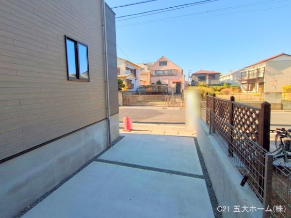 市川市欠真間２丁目の新築一戸建