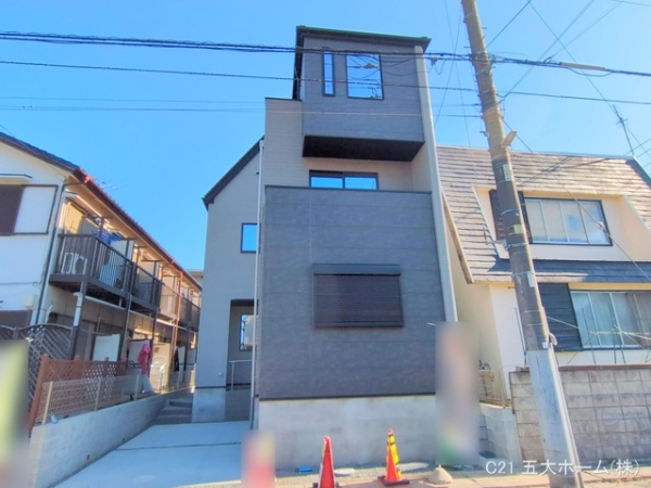 市川市欠真間２丁目の新築一戸建
