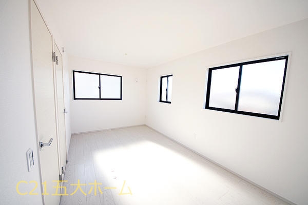 松戸市六実１丁目の新築一戸建
