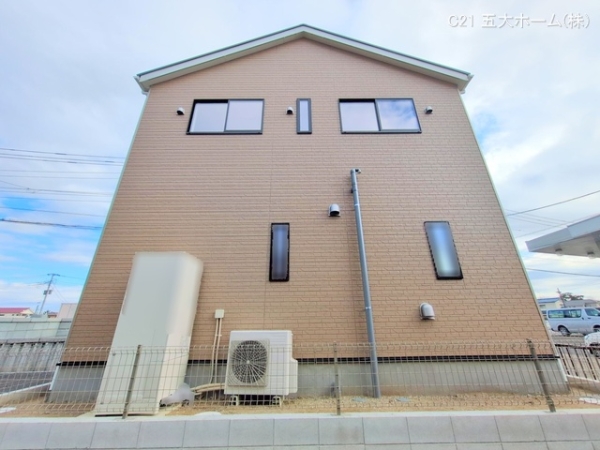 三郷市幸房の新築一戸建