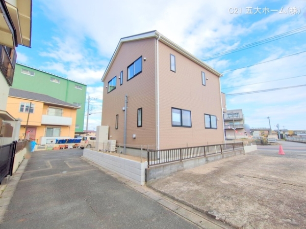 三郷市幸房の新築一戸建