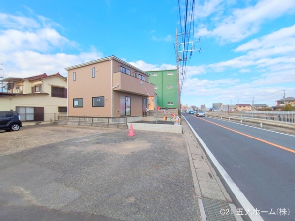 三郷市幸房の新築一戸建