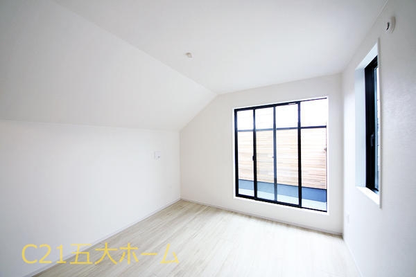 松戸市新松戸南２丁目の新築一戸建