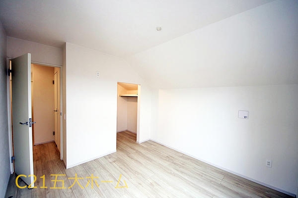 松戸市新松戸南２丁目の新築一戸建