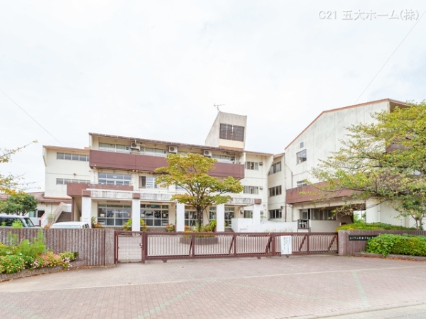 松戸市新松戸7丁目の新築一戸建(松戸市立新松戸西小学校)